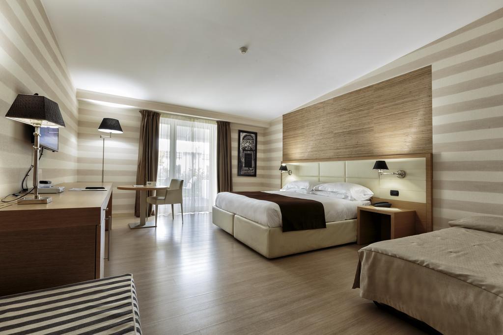 Hotel Pineta Wellness&Spa Ruvo di Puglia Exterior foto