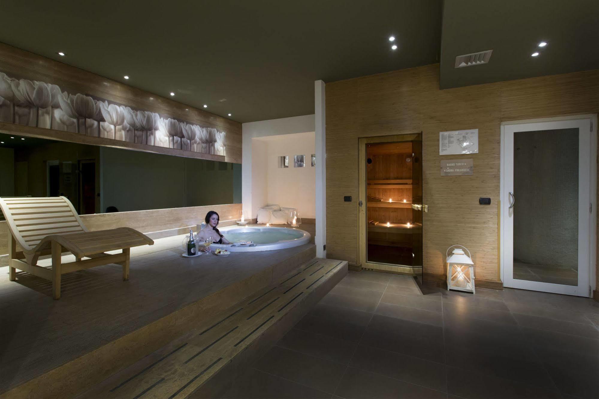 Hotel Pineta Wellness&Spa Ruvo di Puglia Exterior foto
